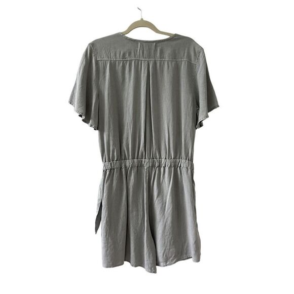 Anthropologie Cloth & Stone Short Sleeve Surplice Wrap Romper Women's Gray Large - Picture 2 of 4